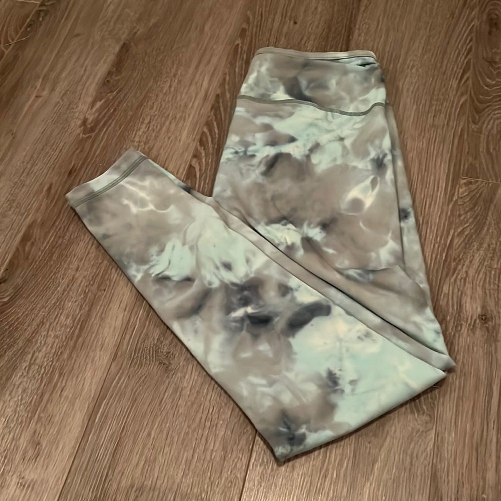 Like new green tie dye Zella leggings - medium